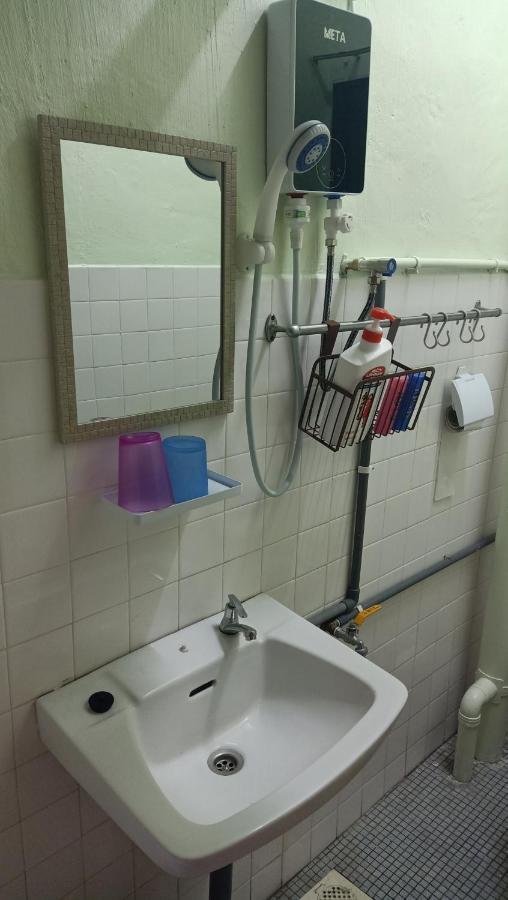 Snoopy Homestay Two Bedroom Batu Pahat Ngoại thất bức ảnh
