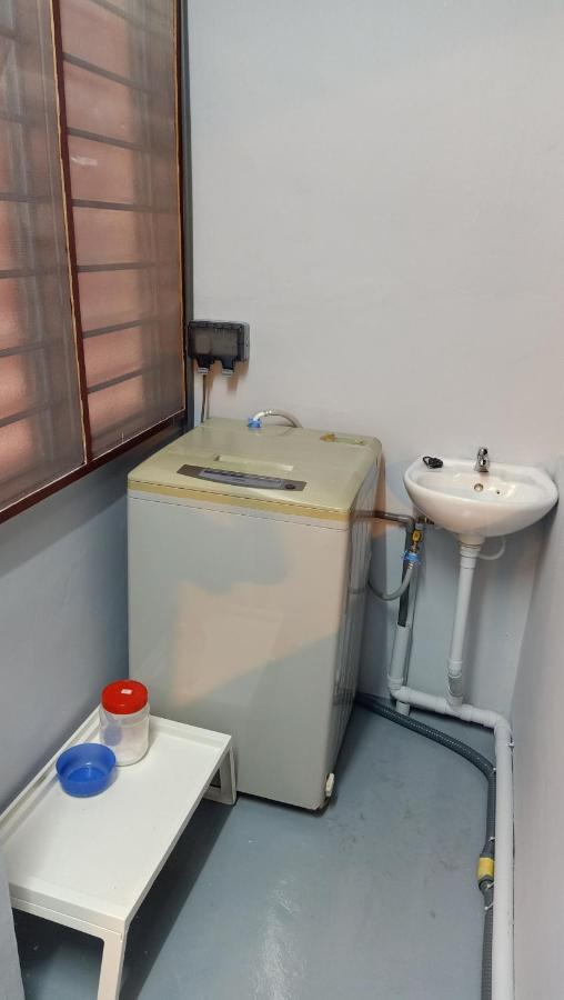 Snoopy Homestay Two Bedroom Batu Pahat Ngoại thất bức ảnh
